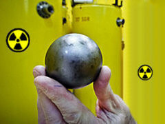 Brennstoffkugel für gasmoderierten Atom-Reaktor