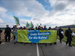 Schienen-Blockade von Ende Gelände', 28.10.2018 - Foto: Ende Gelände - Creative-Commons-Lizenz Namensnennung Nicht-Kommerziell 3.0